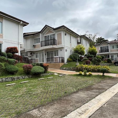 Tagaytay Hampton Villa Tagaytay City Bagian luar foto