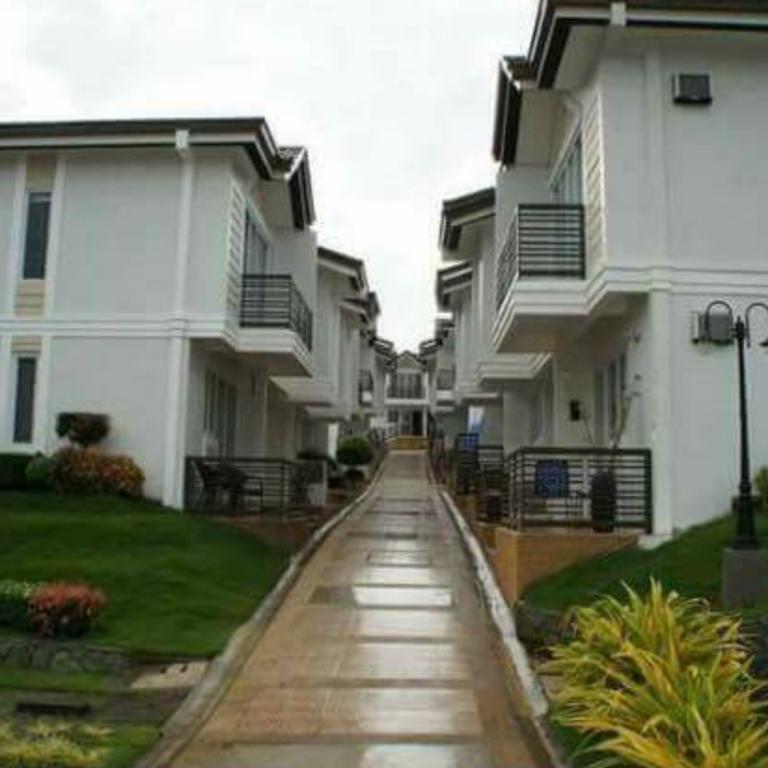 Tagaytay Hampton Villa Tagaytay City Bagian luar foto